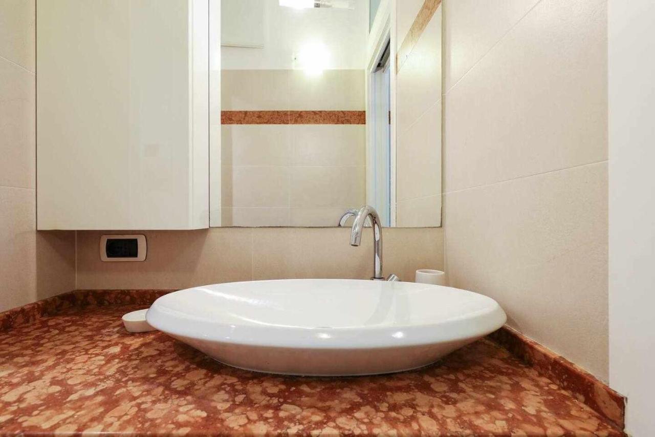Sv18c Charming Modern Flat S Ambrogio Apartment Milan