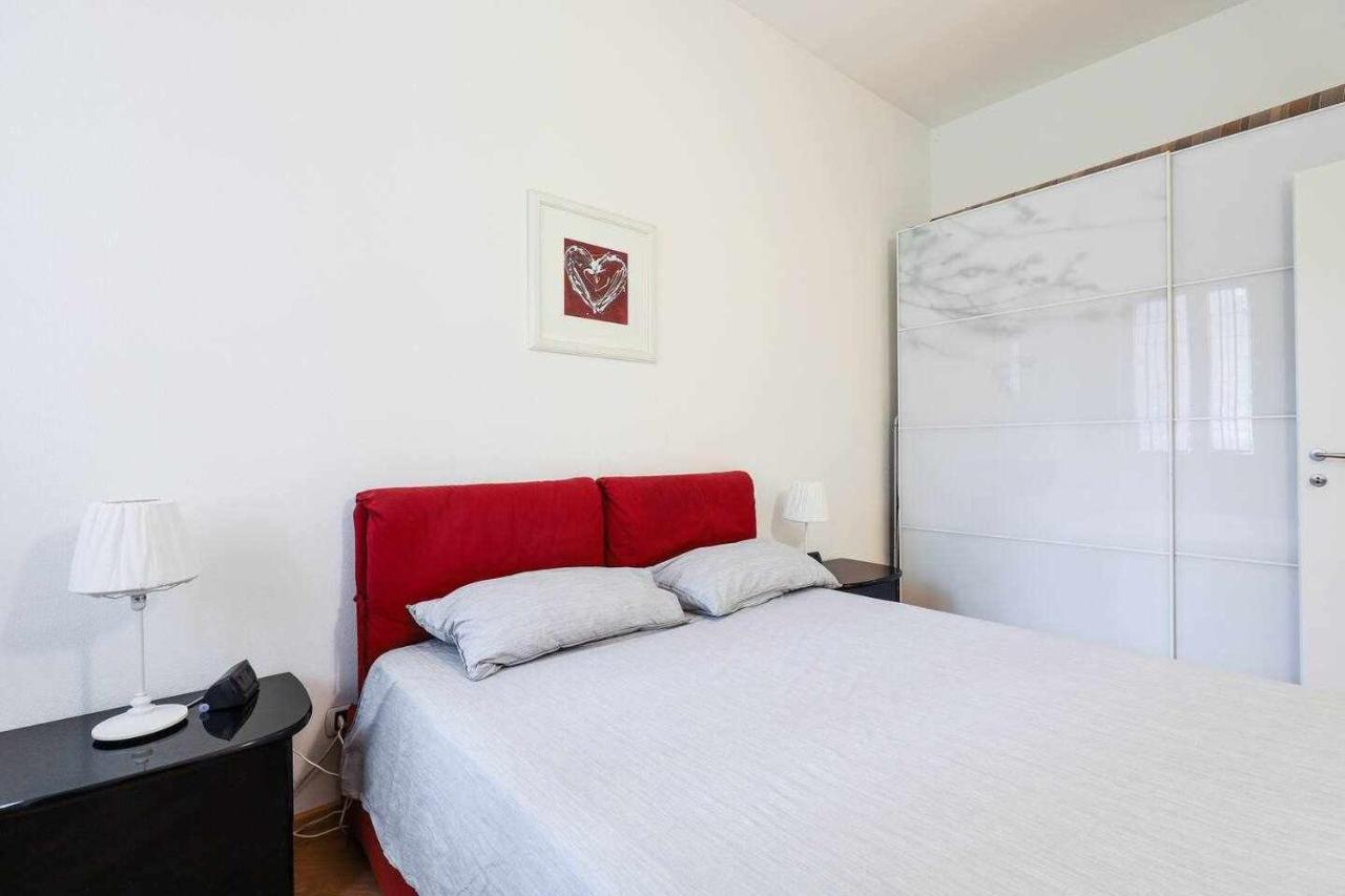 Sv18c Charming Modern Flat S Ambrogio Apartment Milan