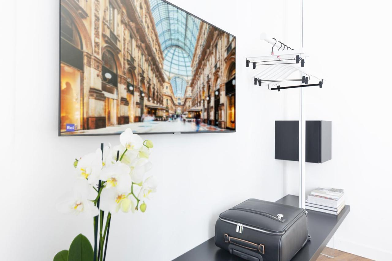 Fiorentini Apartment Milan