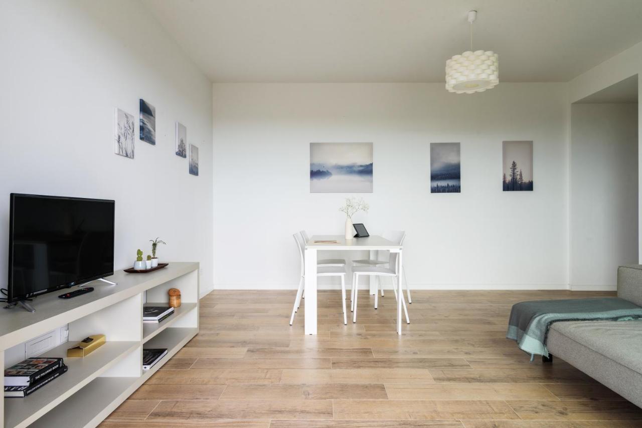 Joivy Uptown Flats With Balcony, Good Connection To Centre Appartement Milaan