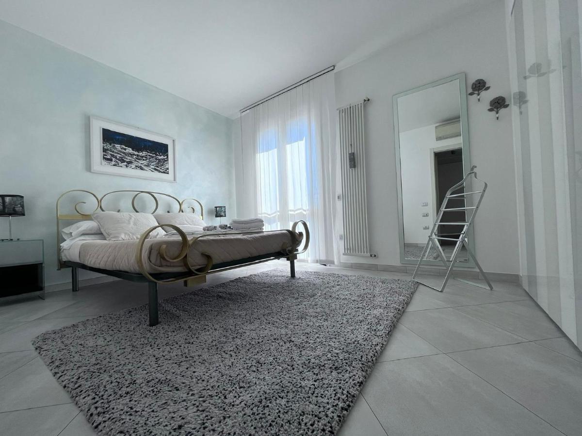 Fenix Apartment *