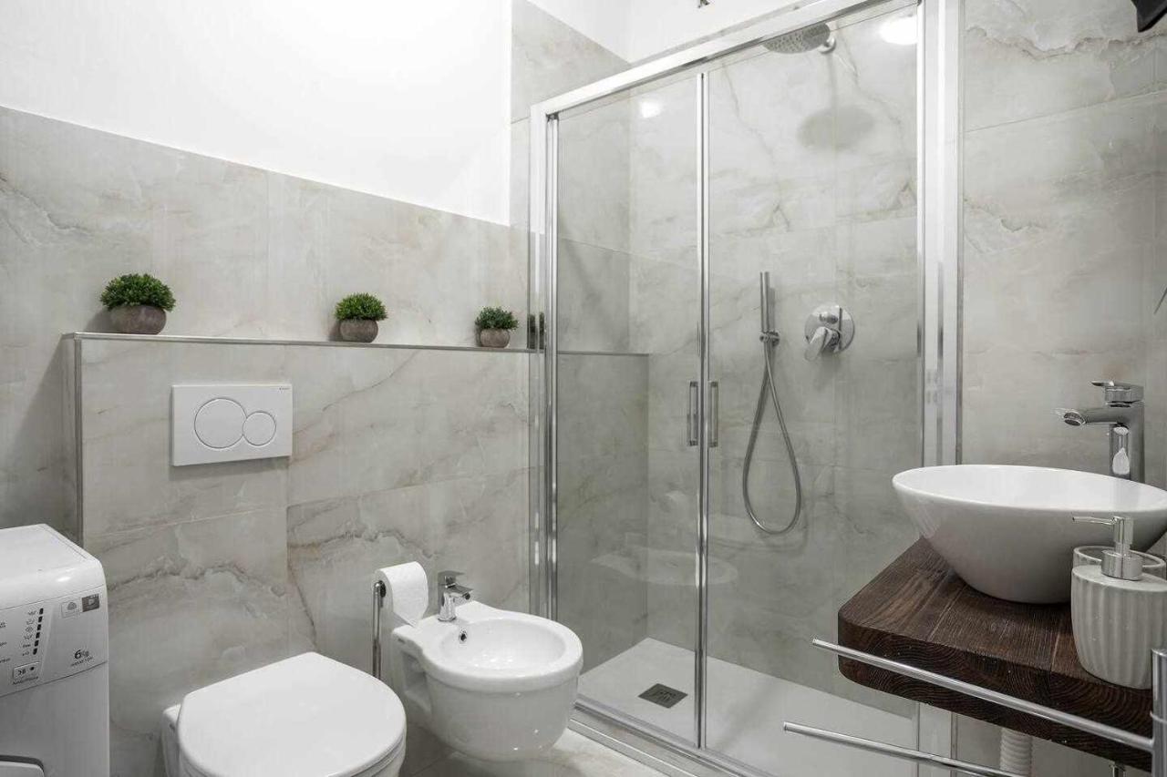Duomo Brera - Elegant In Design District Apartment *