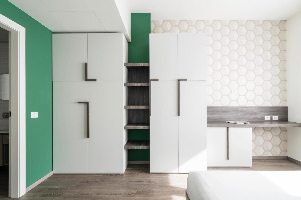 Contempora - Cavallotti 13 - A62 * Milano