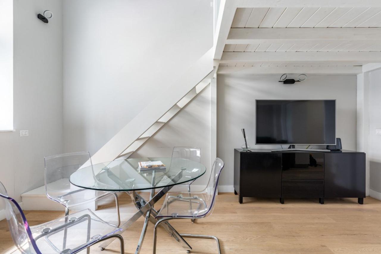 Appartamento Modern Apt 300mt From Central Station! *