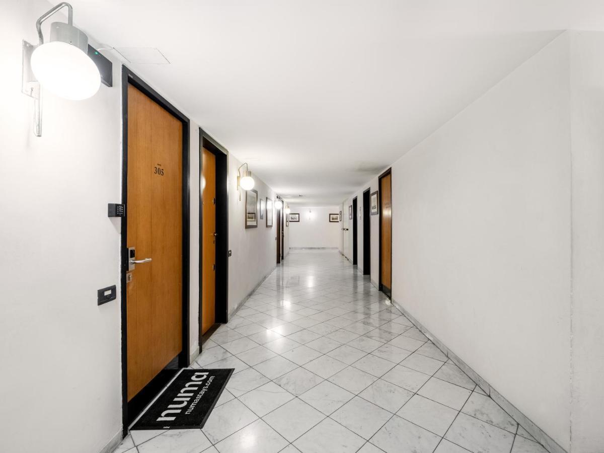 Adore Aparthotel *