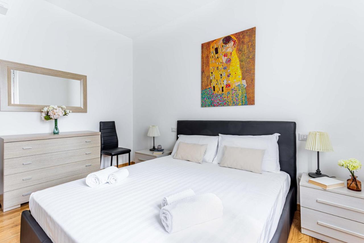 Joivy Adorable Flat With Balcony * Milano