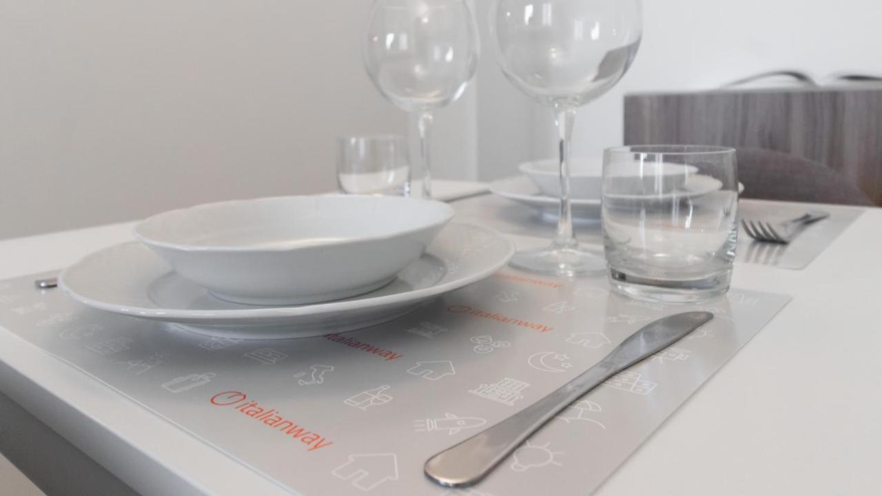 Italianway - Caterina Da Forli 6 Apartment Mailand