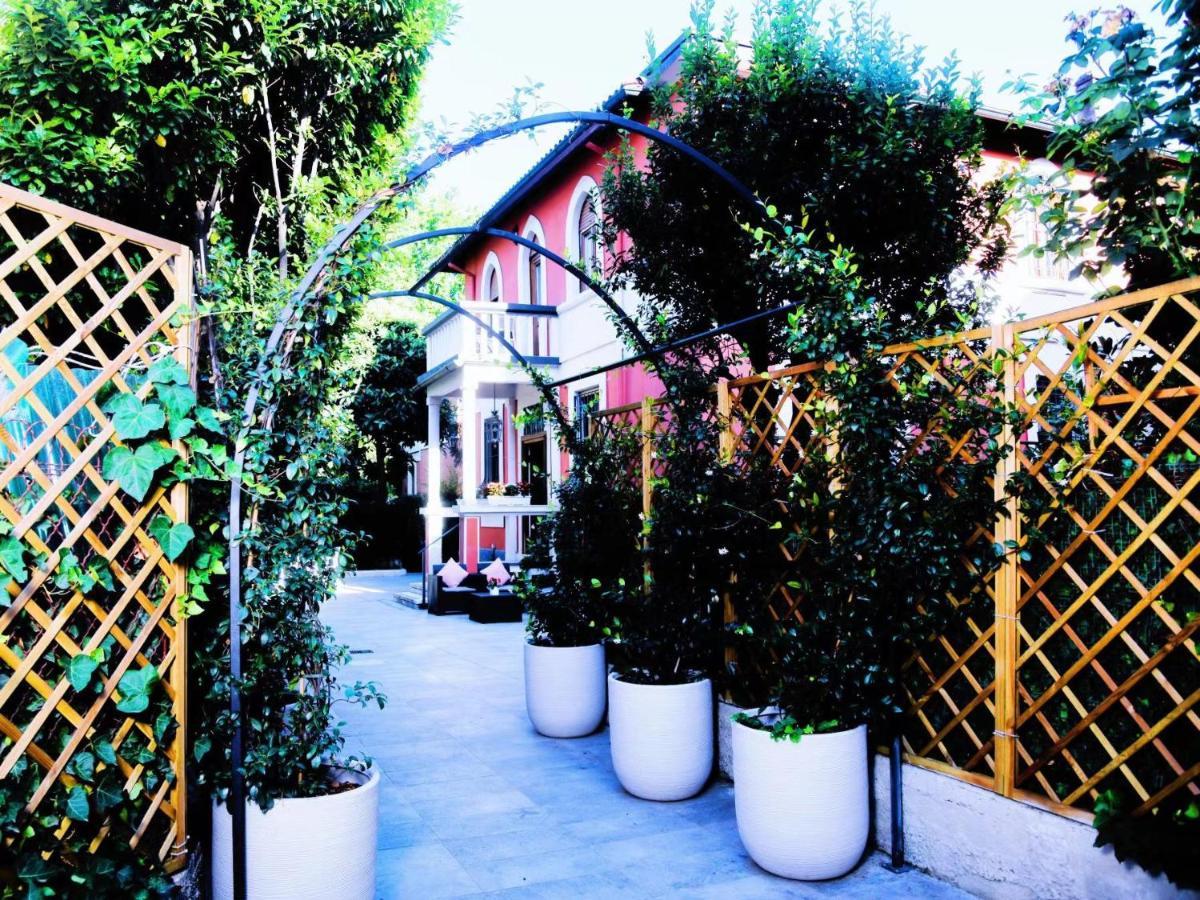 La Bed & Breakfast