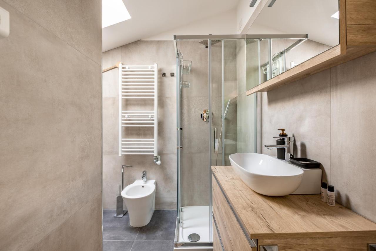 Leilighet Cozy W/parking 5 Min Walk From The Bus Stop