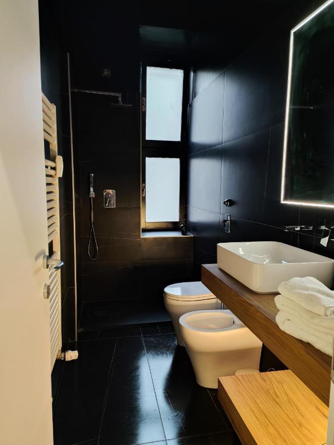 Designed Pop 2 Bedrooms, 2 Baths In Center - Wifi, Ac, Steps From Subway M1 And M2, Station And Airport Connected Lejlighed