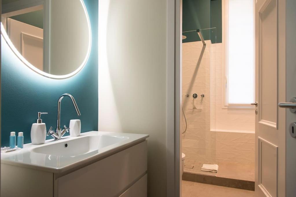 Apartment Youhosty - Napoli 4 *
