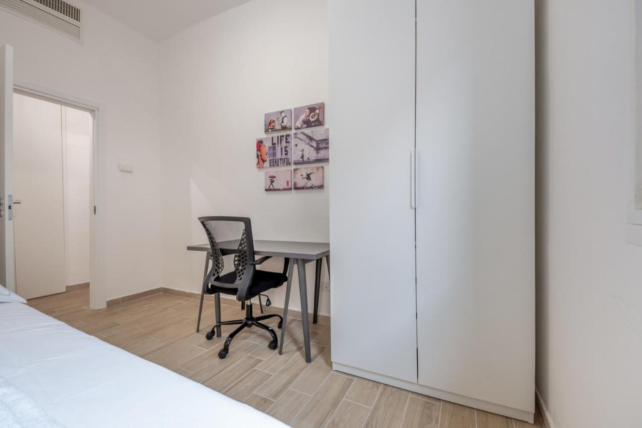 Easylife - Comodo Trilocale In Porta Romana * Milaan