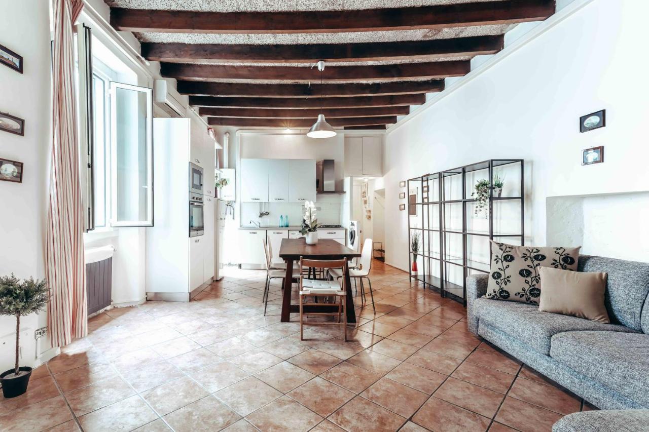 Joivy Fabulous Flat In Apartment Mailand