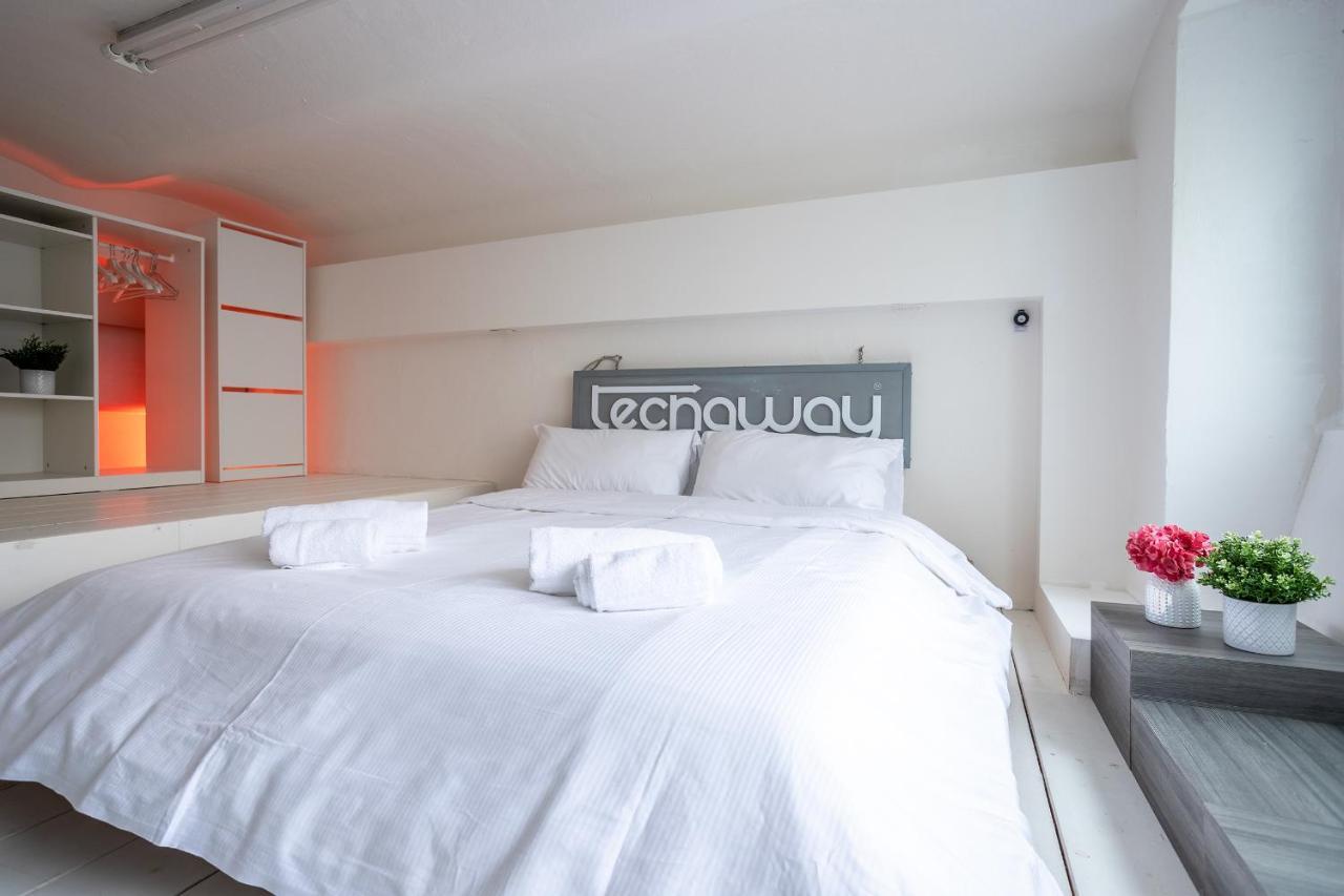 Cozy Loft - Zona Certosa - Con Wi-fi & Netflix & Parking Free In The Street