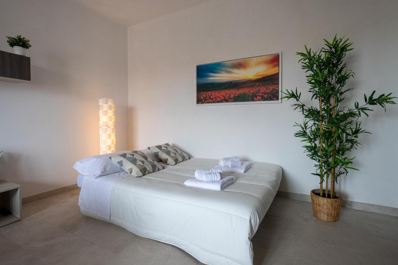Lejlighed Free Parkinga Due Passi Da Navigli Con Balcone *