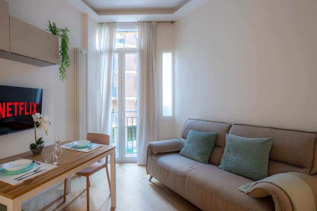 Apartment Duomo-fiera Mi Master Design Wifi+netflix *