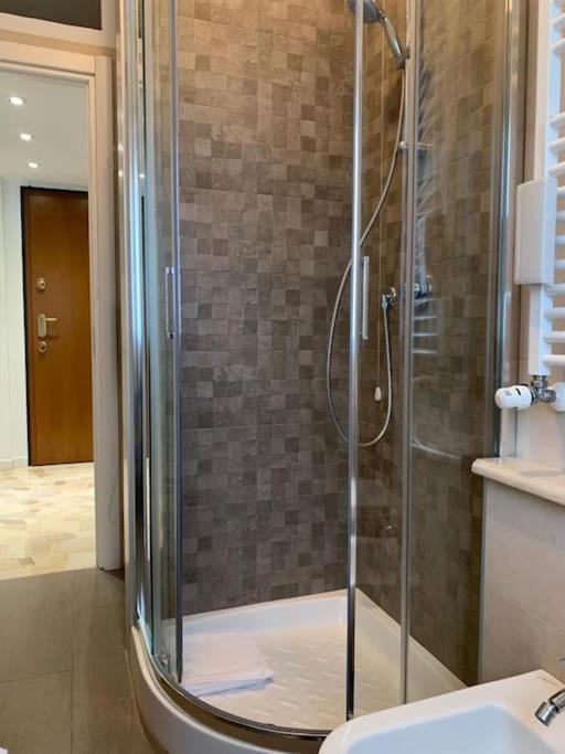 Cozy 1-room In Giambellino Milaan