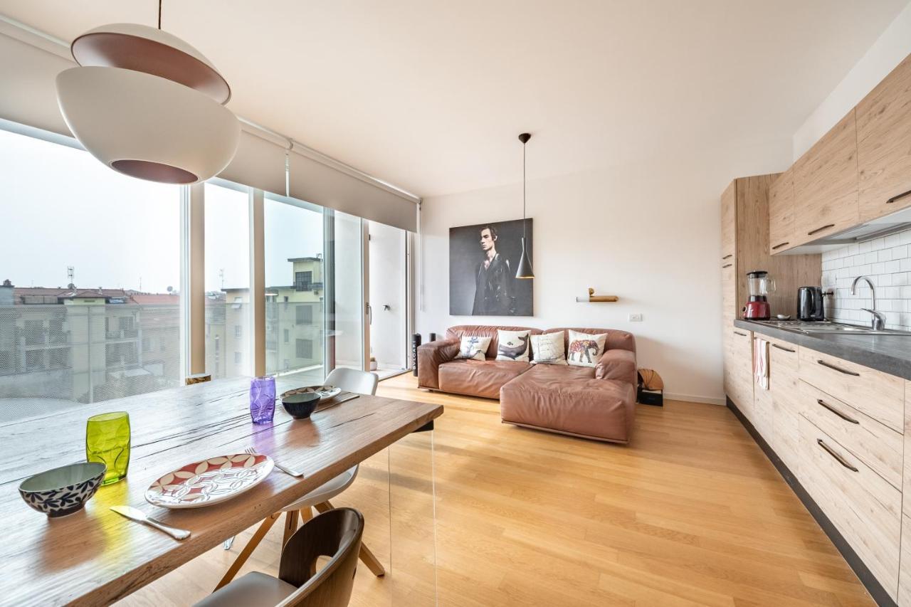 Bright Open Space Nearby Naviglio Pavese Appartement Milaan