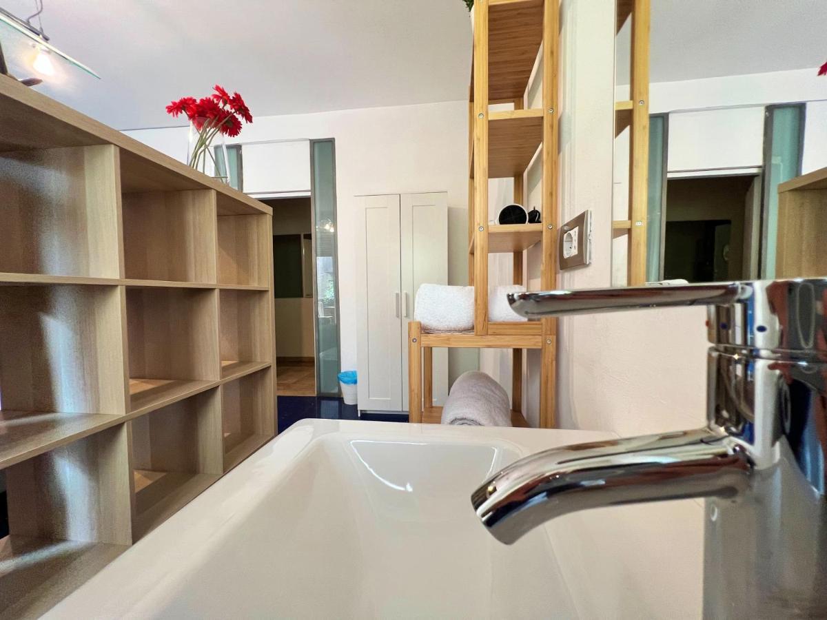 Bed & Breakfast Appartme Seveso 40 *