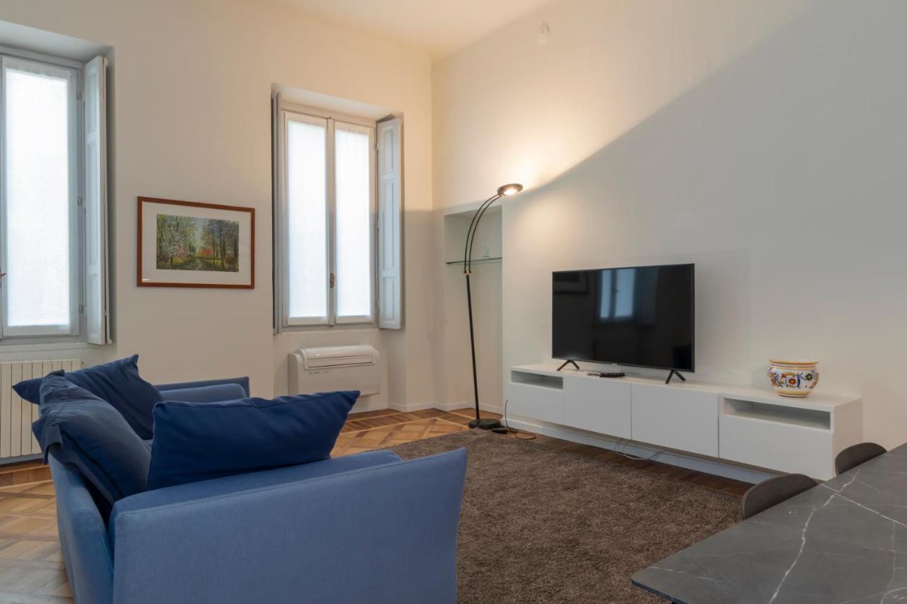 Apartment Luxury Near Duomo Italia 38 Milan