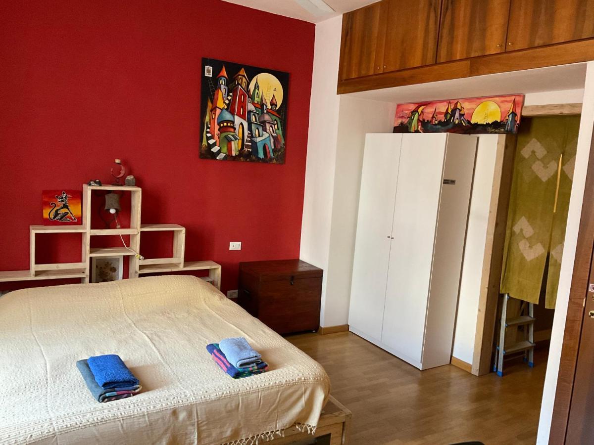 Appartamento Isolab: Monolocale In Zona Isola Milano