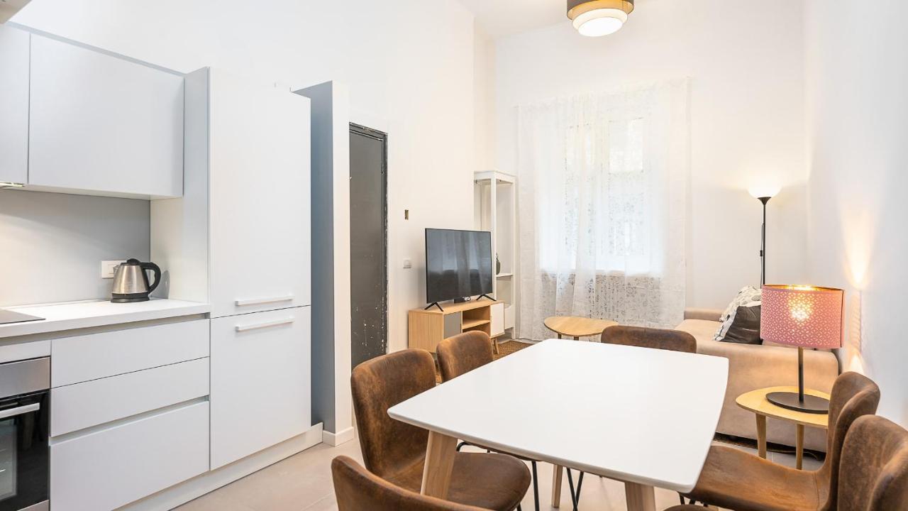 Apartment Classbnb - Due Moderni A 1km Dall'arco Della Pace Milan