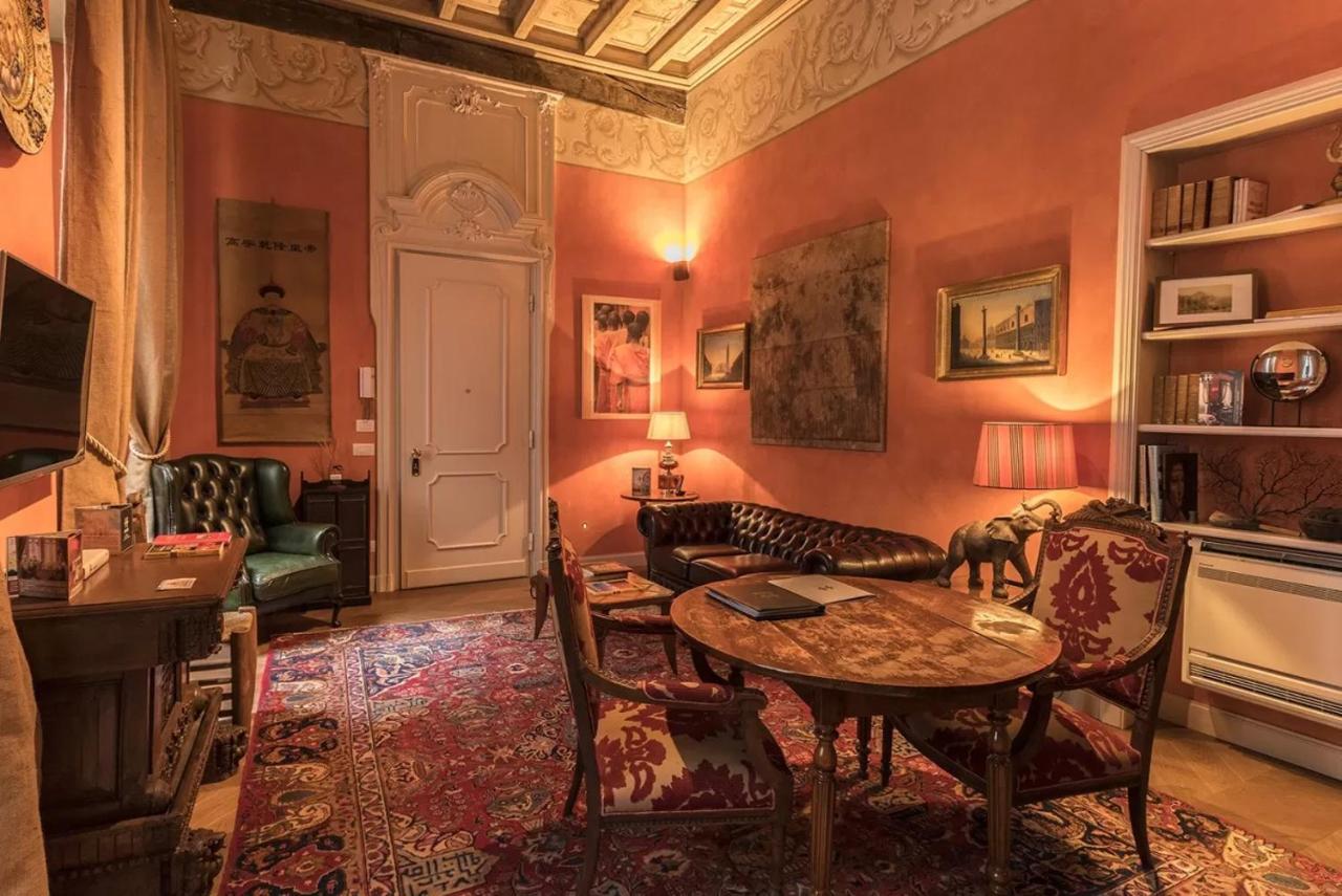 Italianway - Borgonuovo 12 Milaan