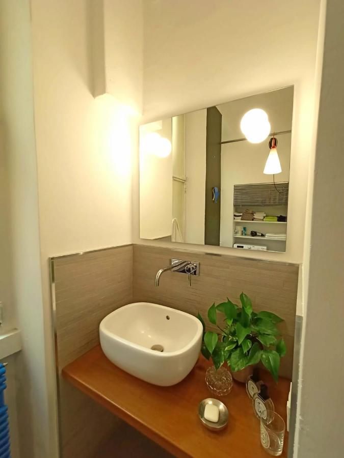 Charming Design Into Navigli District Appartamento