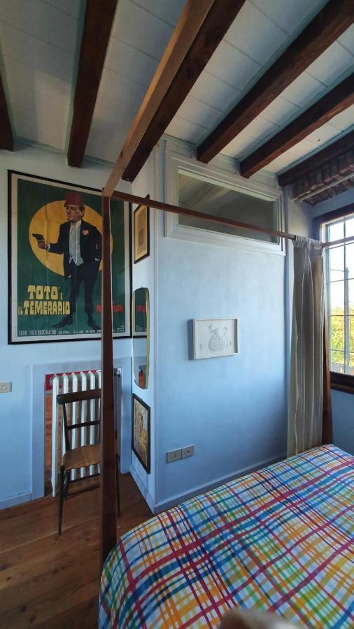 With Terrace And Loft With Garden In Naviglio Pavese Milano