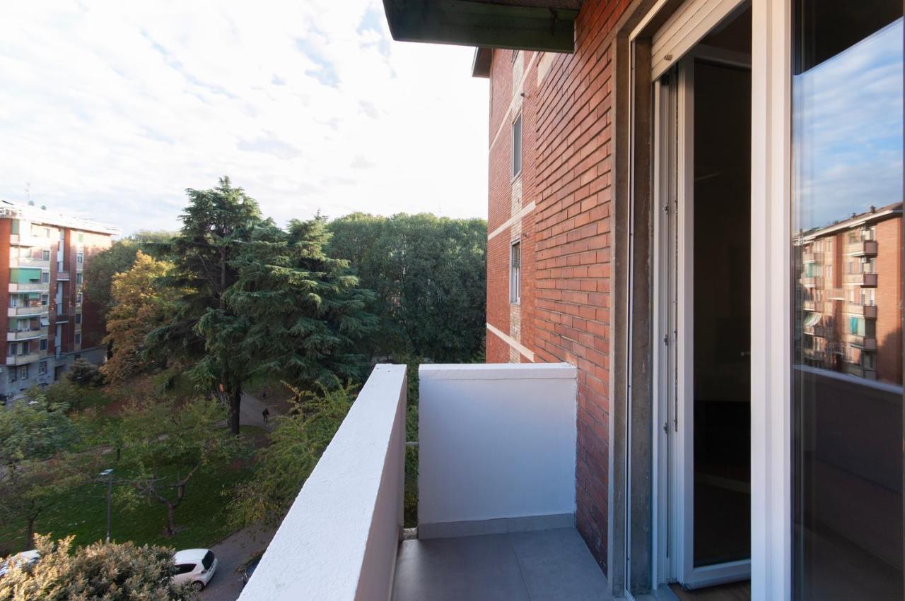 Apartment Youhosty - Del Castagno 2 Milan