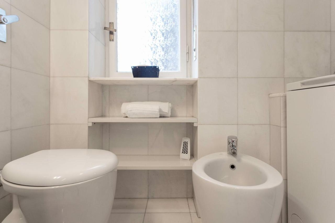 Apartment Luna Homes - In Corso Sempione Milan