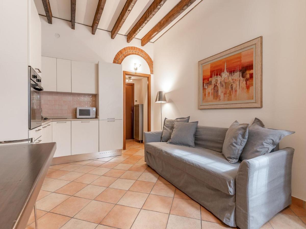 Apartment The Best Rent - Bright One Bedroom In Corso Lodi Area Milan
