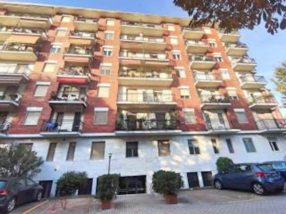 Affori Apartment *