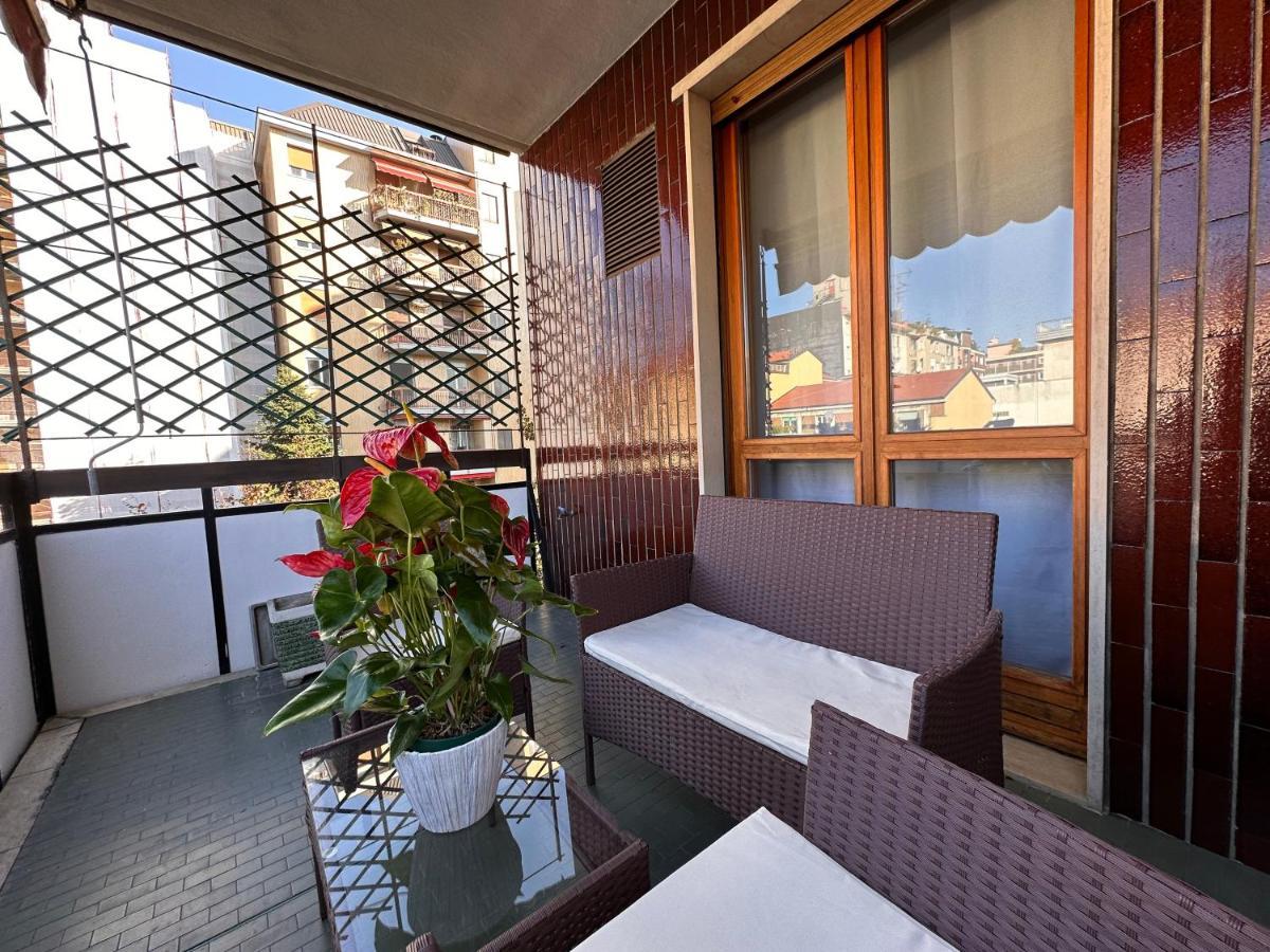 Emeraldway - Bellissimo In Zona Sempione-tre Torri Apartment *