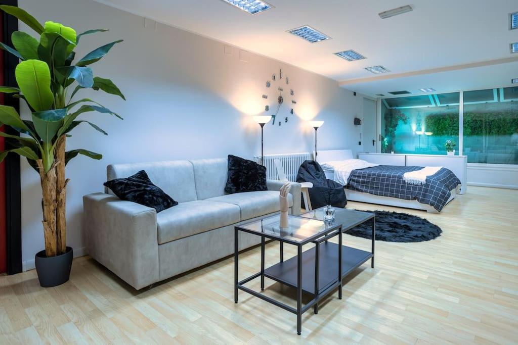 Apartment M3 - Rogoredo Loft 87 Milan