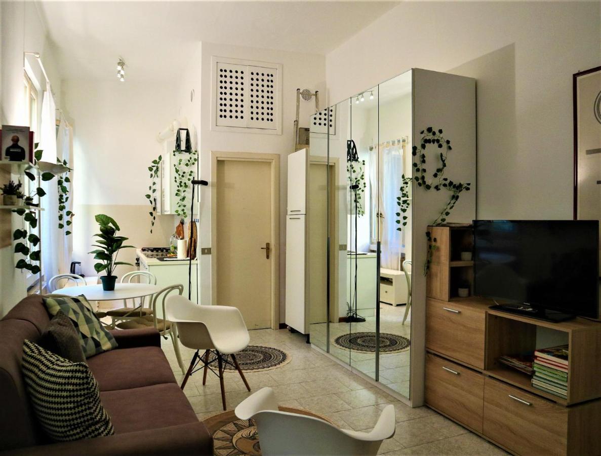- La Casa Delle Meraviglie -navigli Edition- *