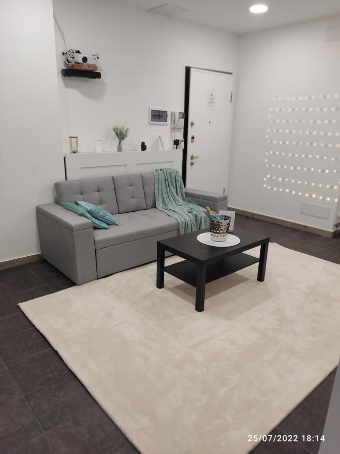 ! Tiffany ! Cinema - Metro 5 Min - 70mq Apartment Milan