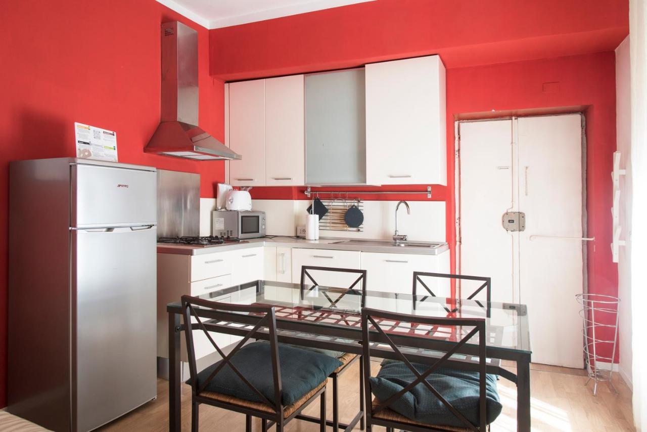 Youhosty - Corso Ticinese 78 * Milaan