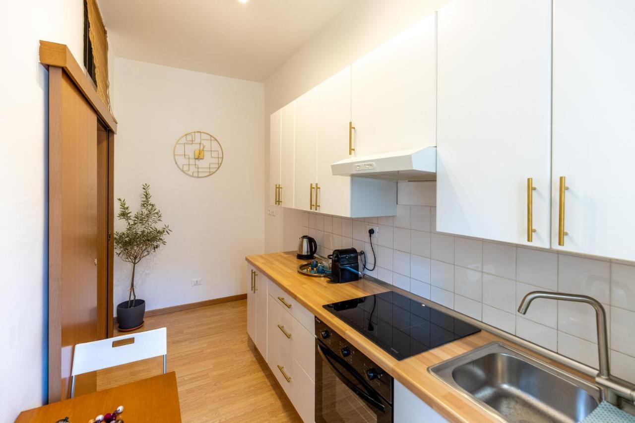 Apartment Piccola Parigi Design