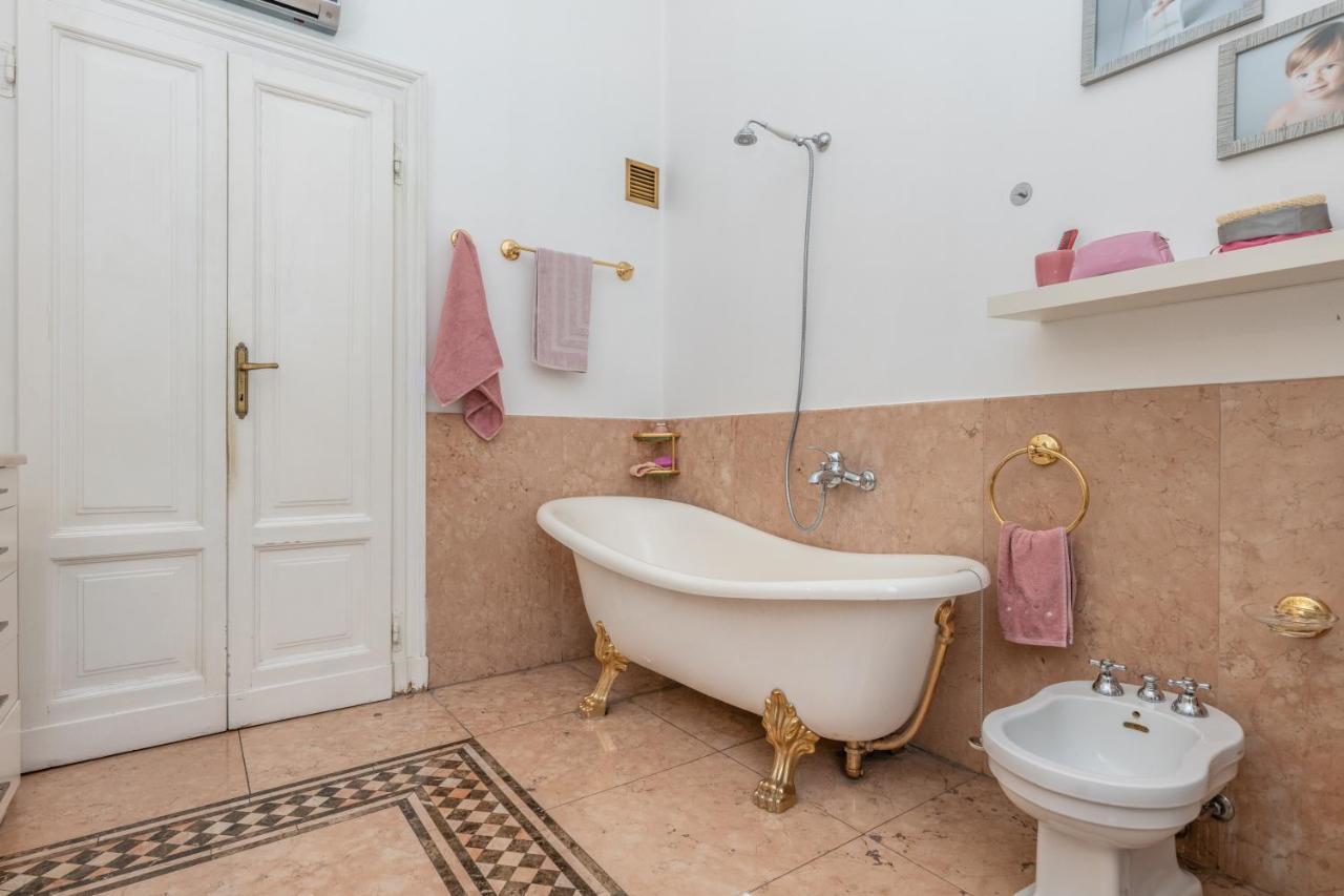 Very In Cadorna Station Area! Excellent If Arrive From Malpensa Airport Apartment Milan
