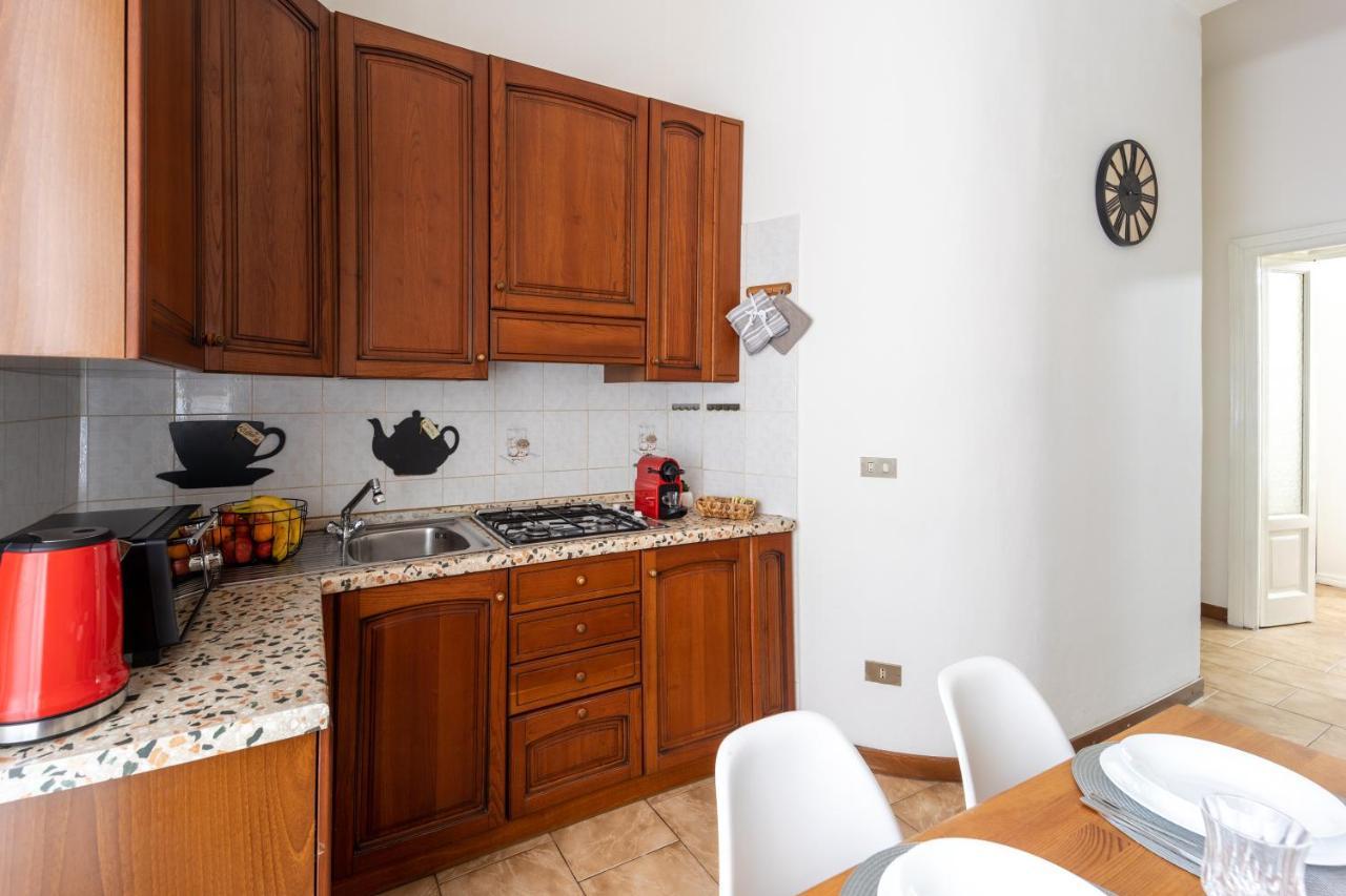 Apt Vicino Metropolitana Porta Romana, 4 Minuti Da Duomo, Free Wifi&netflix Apartment Mailand