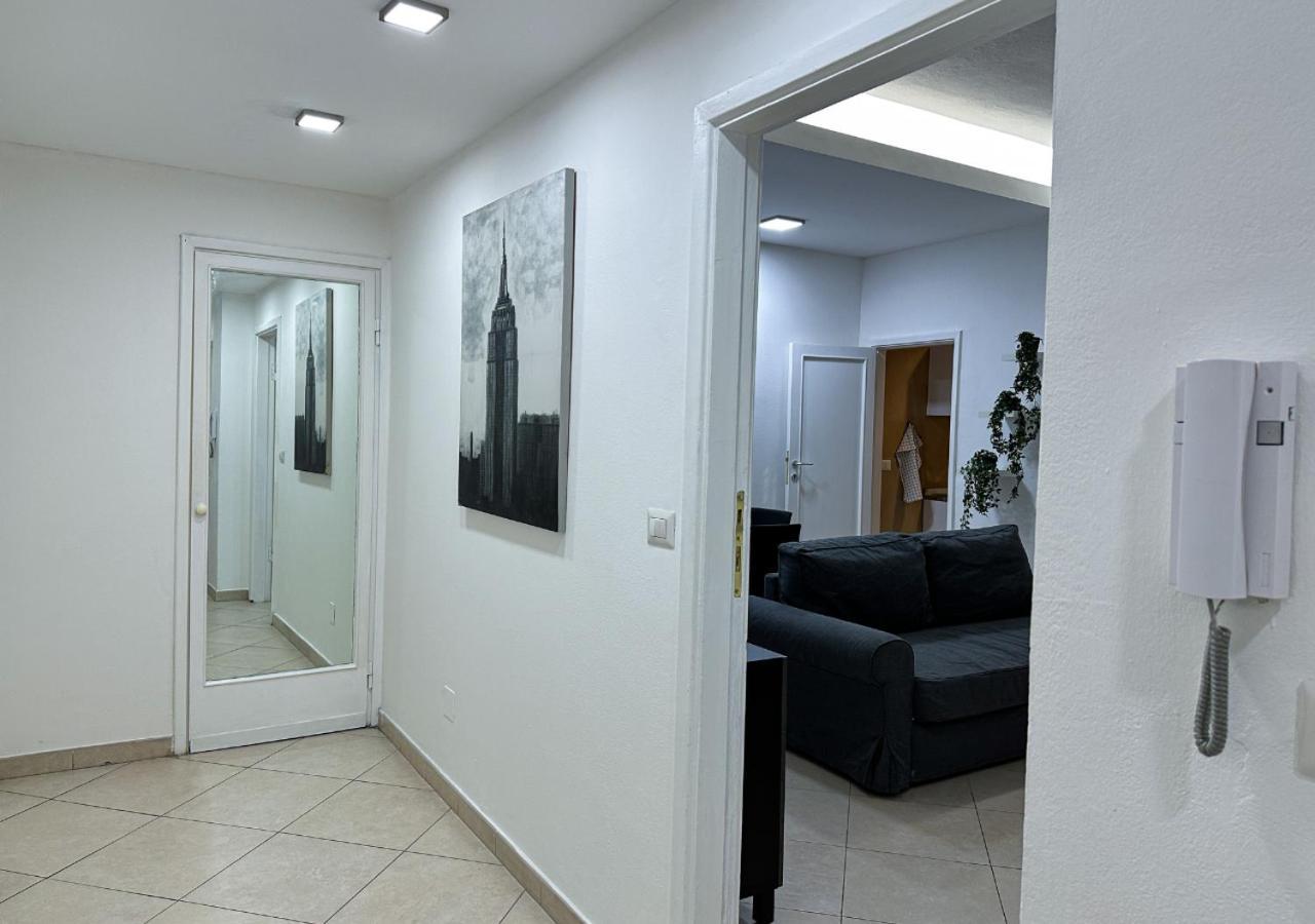 Modern Cenisio - Self Check-in & Parking * Milano