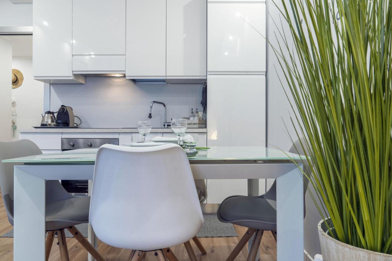 Easylife - Moderno E Fresco Trilocale In Uno Dei Piu Moderni Della Citta Gioia-porta Nuova Apartment