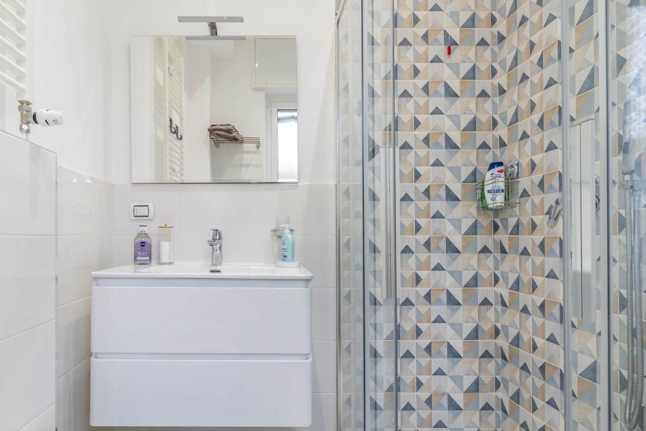 Apartment Casaballi Mm3 Trilocale Milan