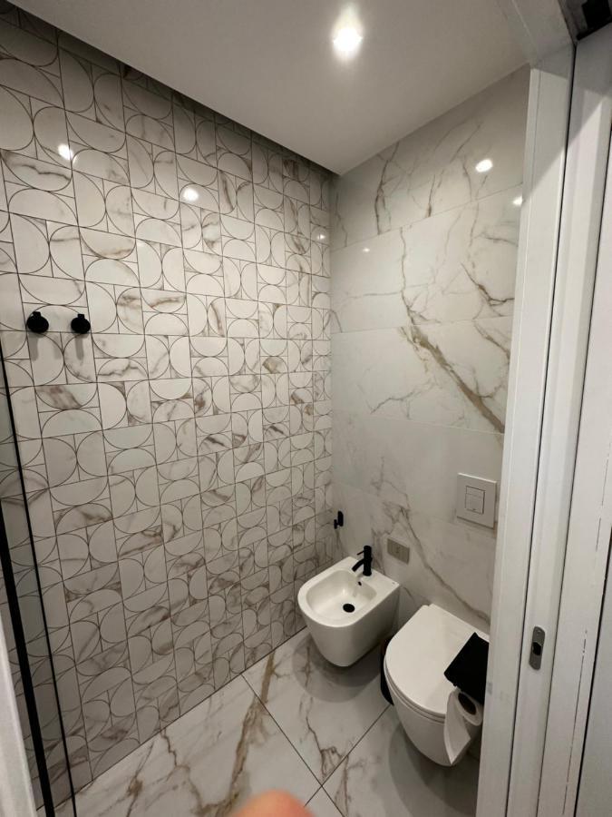 Bilocale Luxury A 50 Mt Dalla Stazione Di * Mailand