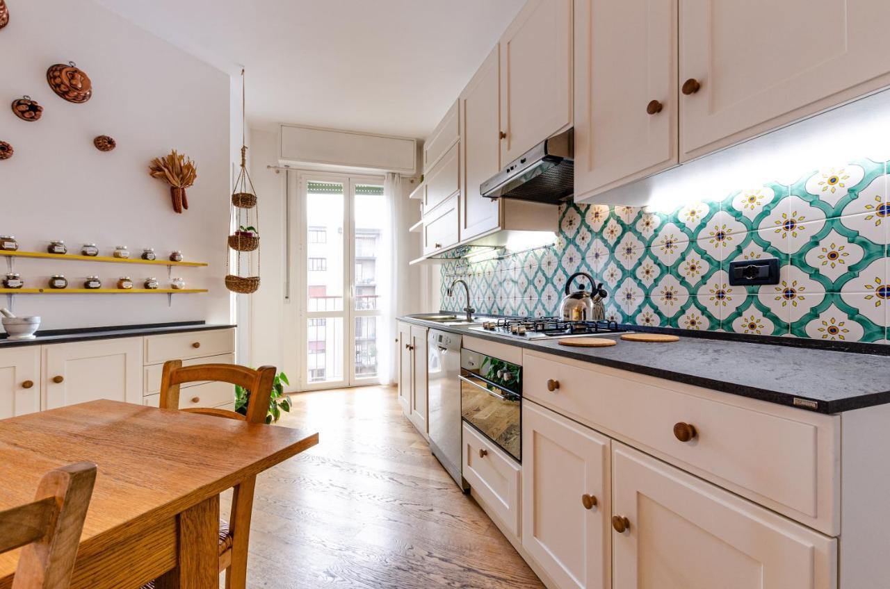 Arcus Pacis - Large Flat Milan