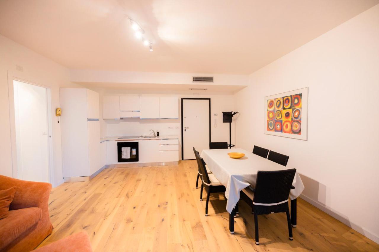 Apartment Nuovissimo Bilocale In Zona Navigli/romolo