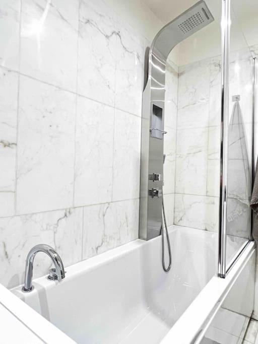The Boutique - Downtown - Close To Bocconi Appartamento Milano