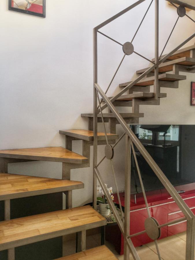 Loft Ristrutturato Vicino M4 Argonne - San Benigno * Milano