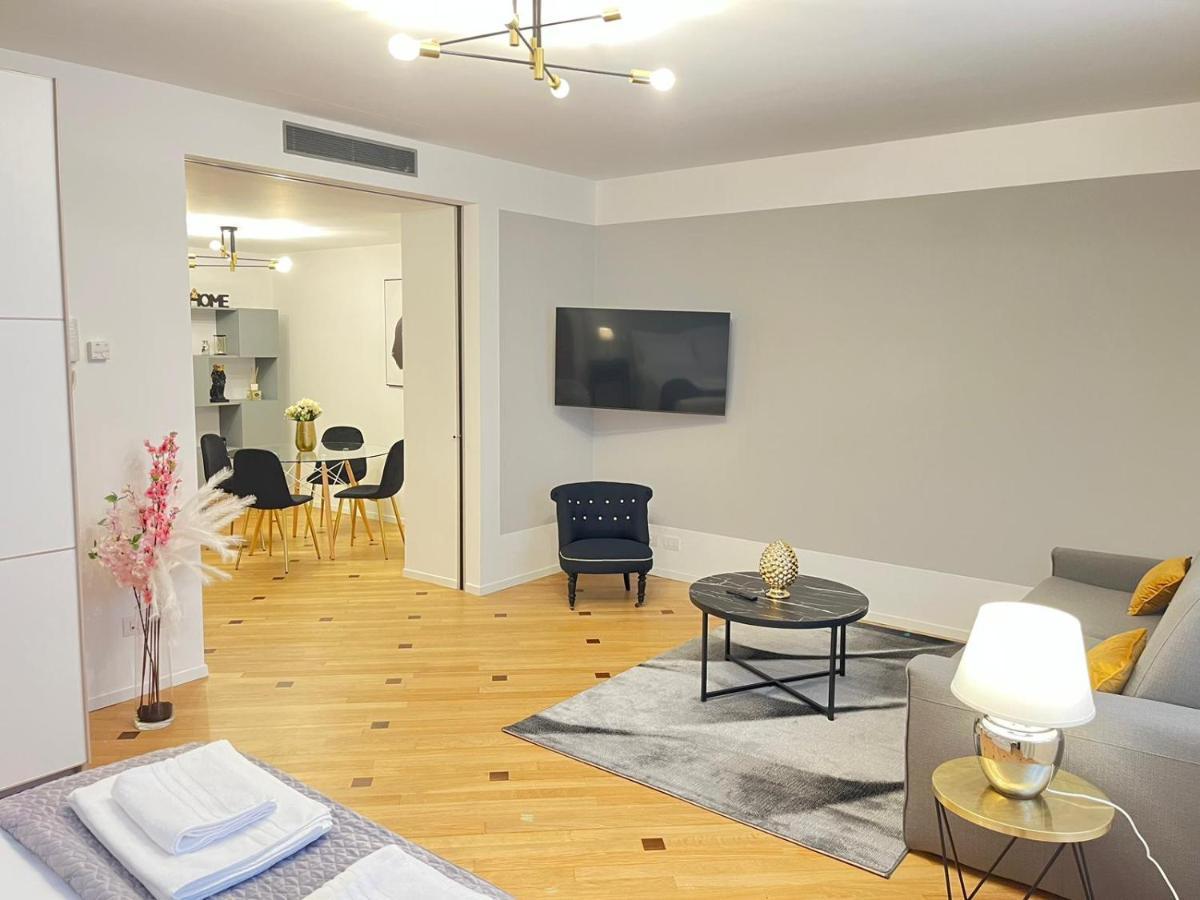 Royal - Centro Duomo Apartment